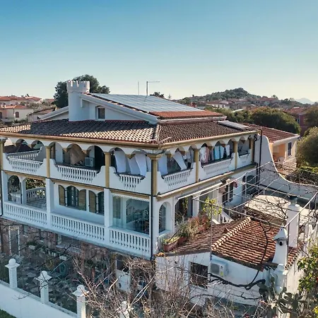La Pergola - *